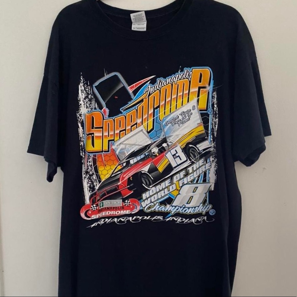 graphic tee